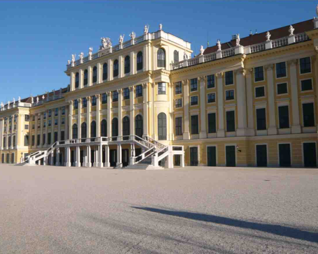 all color F Windisch GmbH, Oberlaaer Straße 287 in Wien