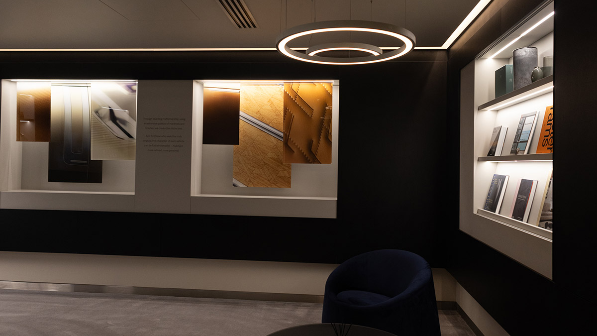 Stratstone Land Rover Mayfair SV Lounge