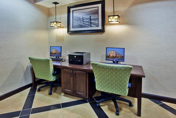 Images Holiday Inn Express Peachtree Corners-Norcross by IHG