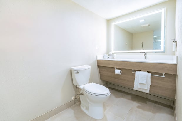 Images Holiday Inn Express & Suites Cocoa Beach by IHG