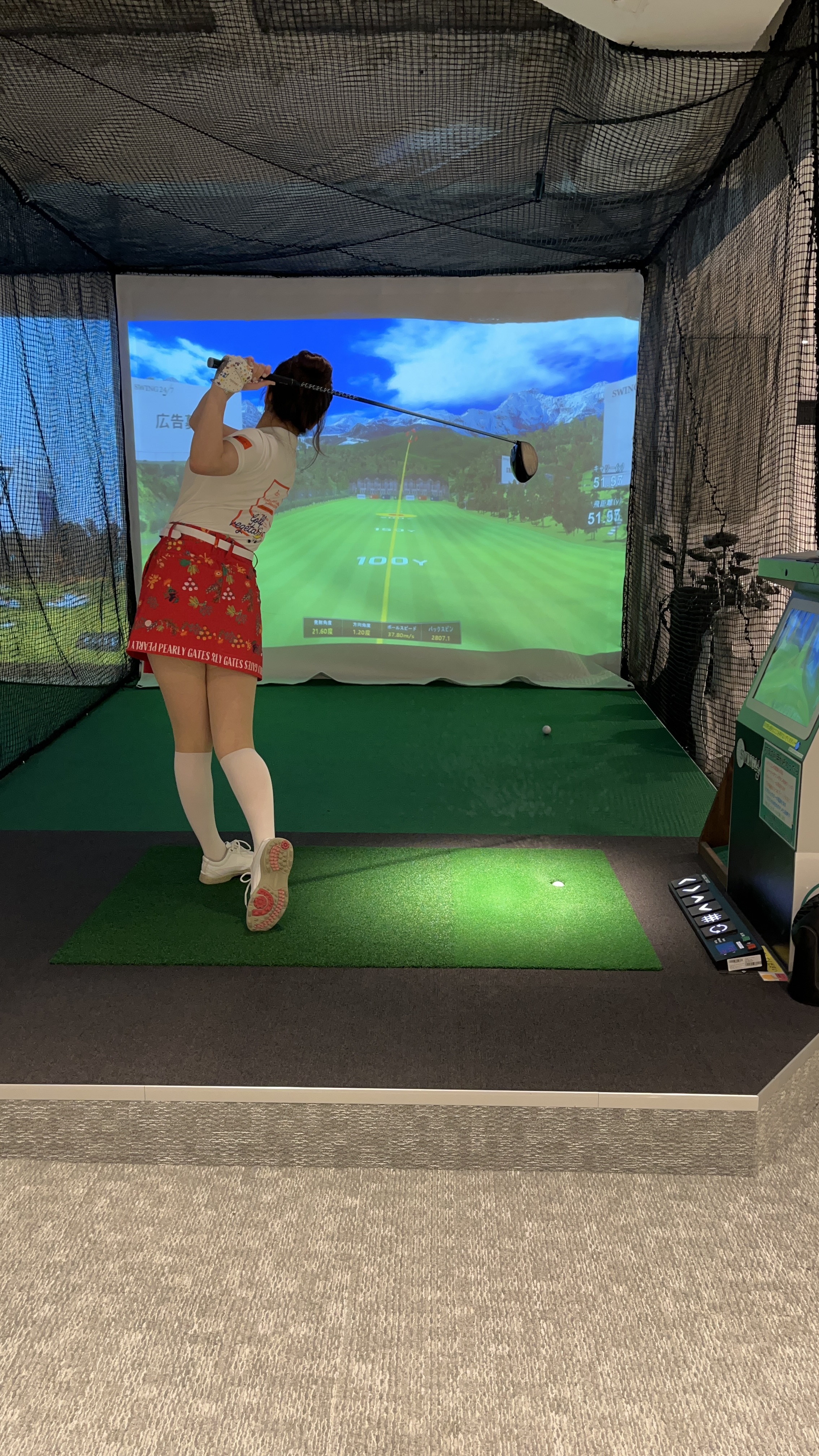 Images インドアゴルフ練習場SWING24/7今里店