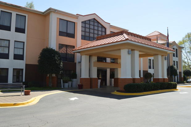 Images Holiday Inn Express & Suites Lexington-Hwy 378, an IHG Hotel