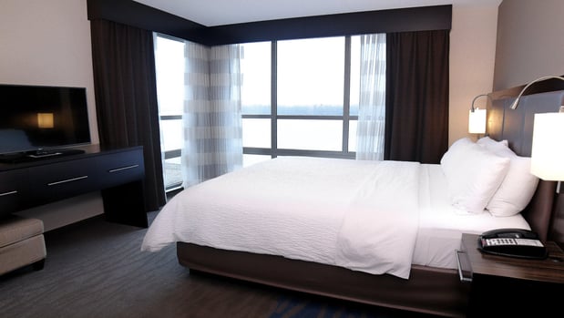 Images Holiday Inn Owensboro Riverfront by IHG