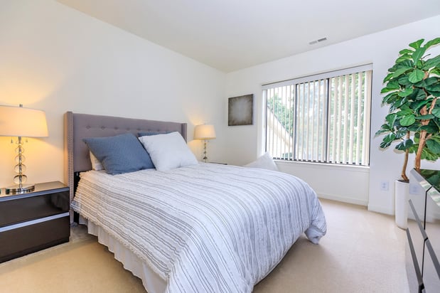 Images Manors at Knollwood