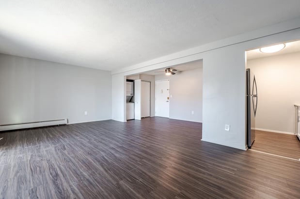 Images Lakeshore Drive Apartment Homes