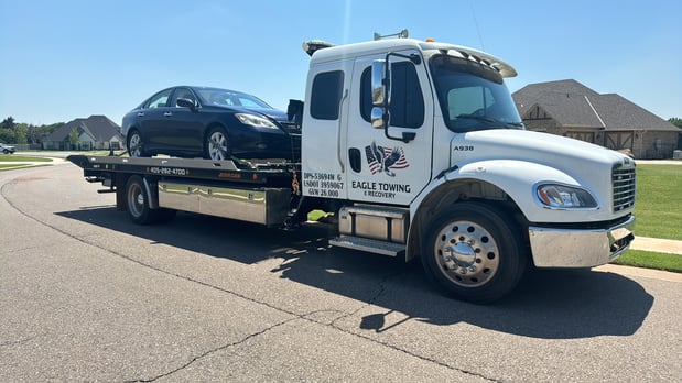 Images Eagle Towing & Recovery