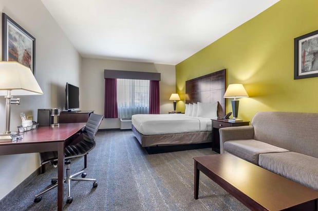 Images Best Western Plus Mansfield Inn & Suites