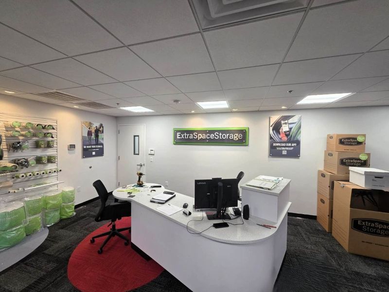 6304 - Office