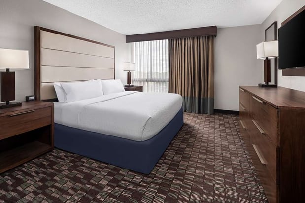 Images Embassy Suites by Hilton Nashville Airport