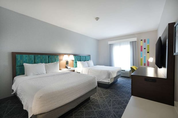 Images Hampton Inn & Suites Tulsa/Central