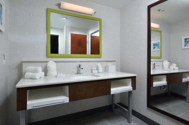 Images Hampton Inn & Suites by Hilton Charlotte North I 485