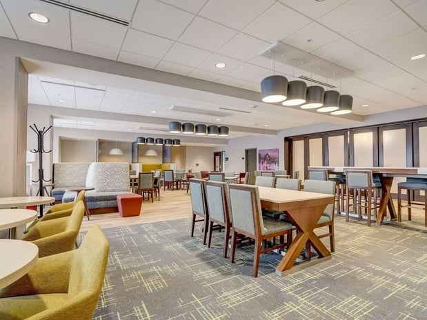Images Hampton Inn and Suites by Hilton Cincinnati Midtown Rookwood