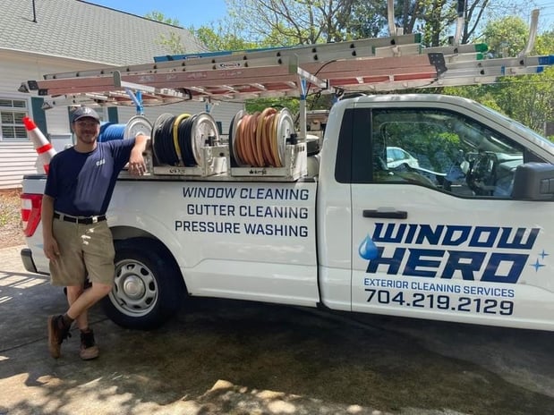 Images Window Hero Charlotte