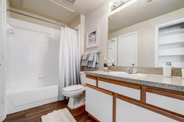 Images Legacy of Cedar Hill Apartments & Townhomes