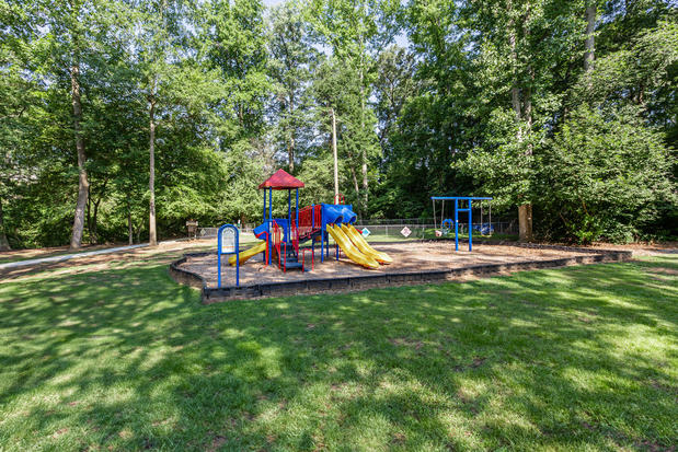 Images Riverwind Apartment Homes