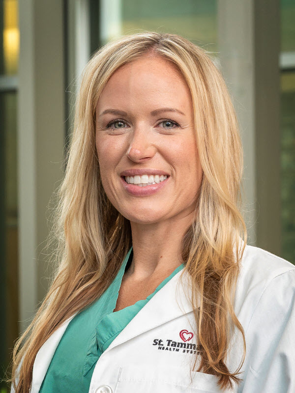 Headshot of Carrie McInnis, MD