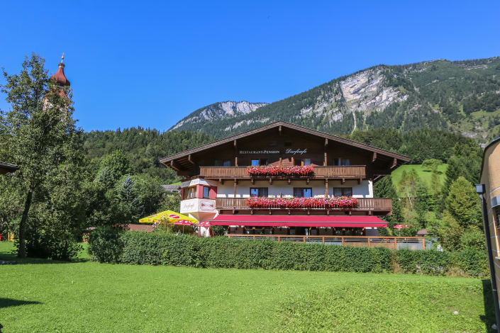 DORFCAFE Restaurant Pension, Niederland 255 in Unken