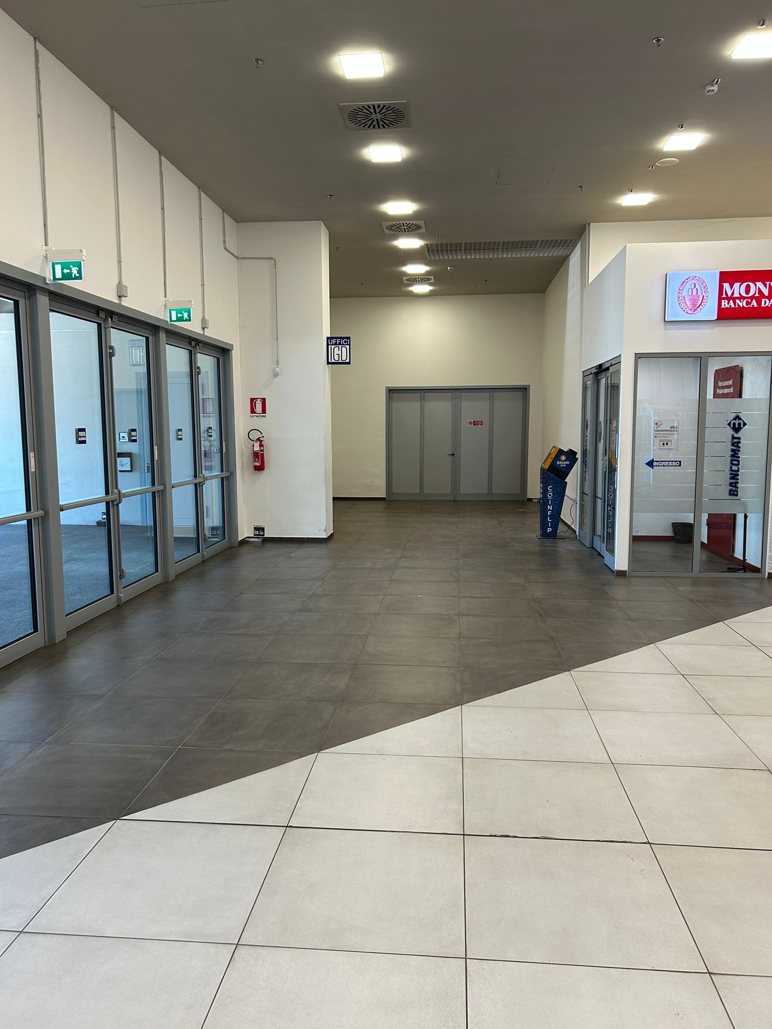 Images CoinFlip Bitcoin ATM - Centro Commerciale Marema (Maremà)