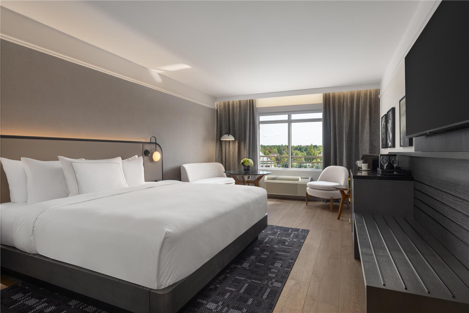 Images Hotel Vallea Bromont, Tapestry Collection by Hilton