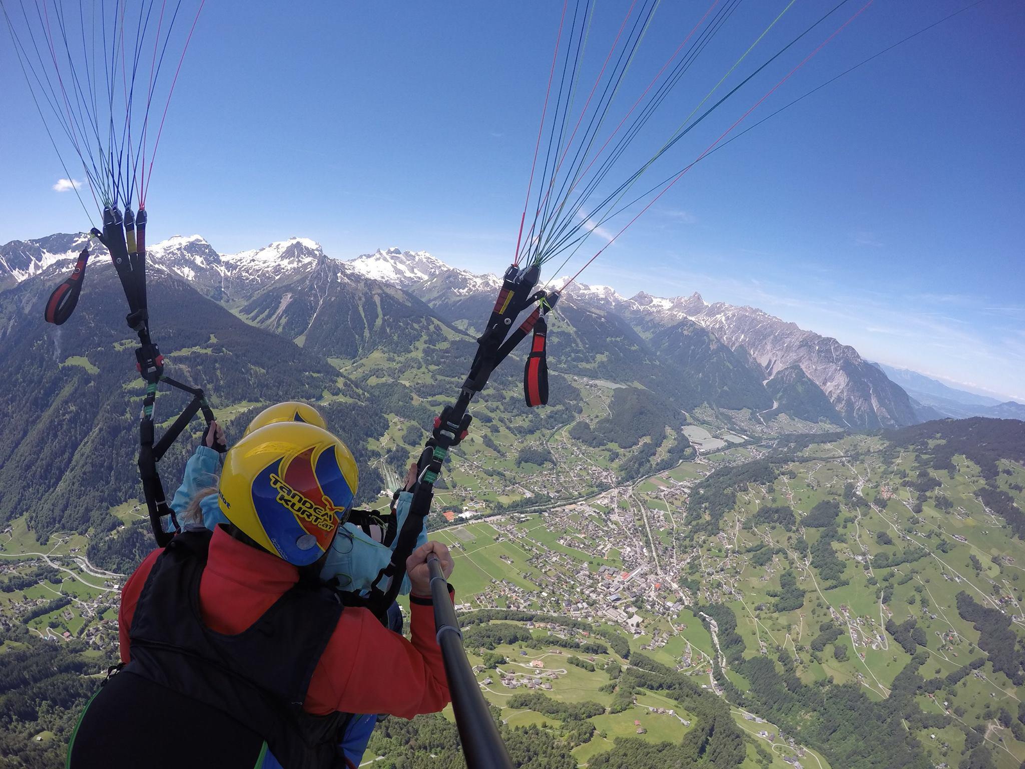 Bild 2 von Tandem Kurt Paragleiten Tandemflug|Montafon|Vorarlberg|Österreich