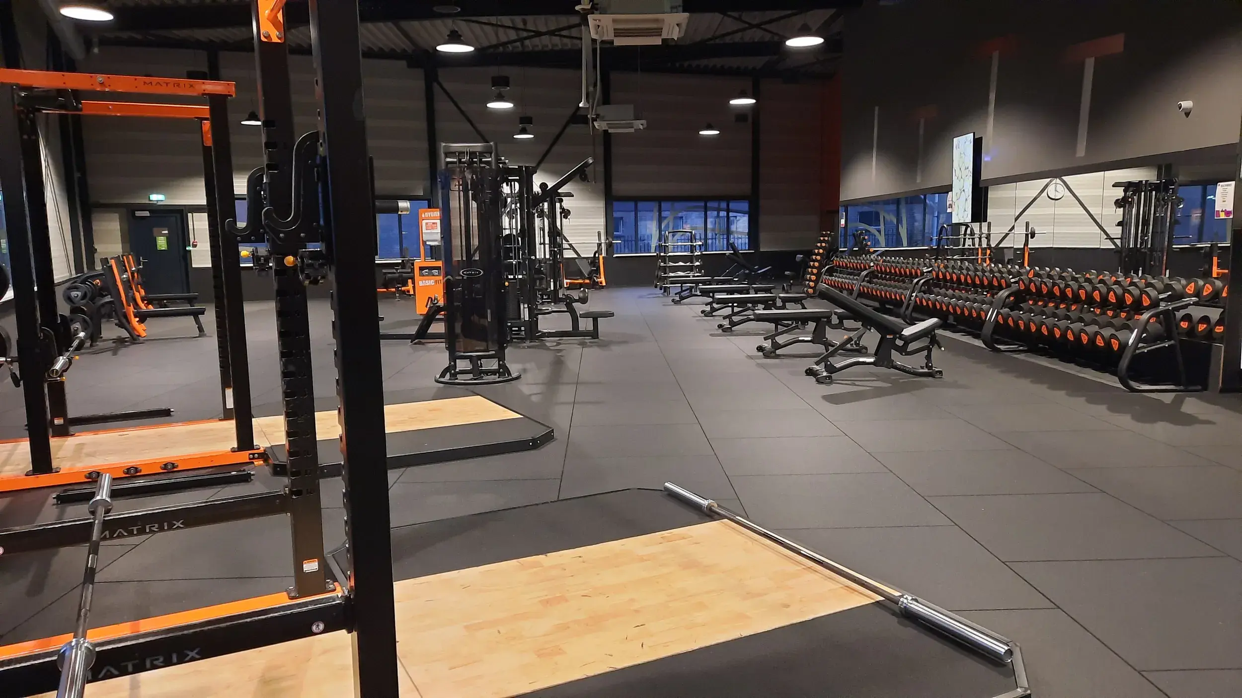 Foto's Basic-Fit 24/7