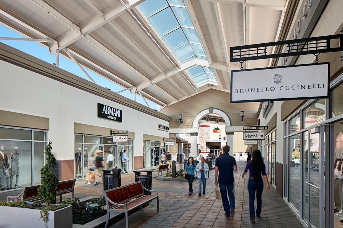 San Francisco Premium Outlets, 2774 Livermore Outlets Drive, Livermore ...