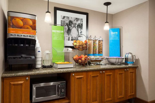 Images Hampton Inn & Suites Williamsburg-Central