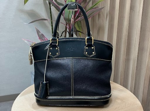 Images KOMEHYO（コメ兵）買取センターきりしま国分山形屋