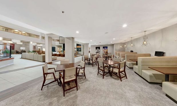 Images Embassy Suites by Hilton Milwaukee Brookfield