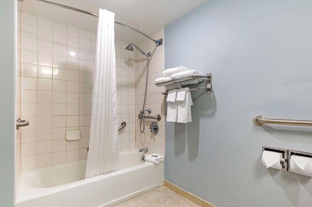 Images Best Western Hartford Hotel & Suites