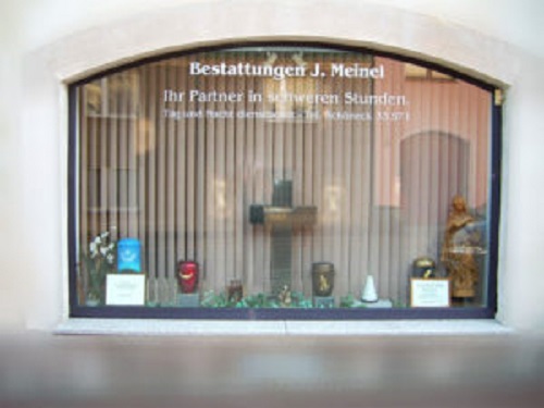 Bestattungsinstitut Jürgen Meinel, Klingenthaler Str.  18 in Muldenhammer