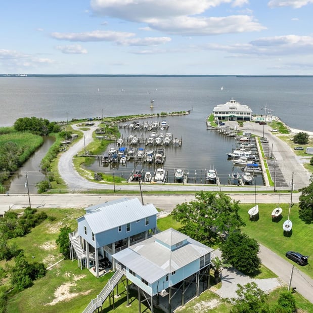 Images John McDonald Realty