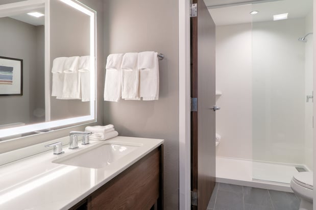 Images Staybridge Suites Pigeon Forge - Smoky Mtns by IHG