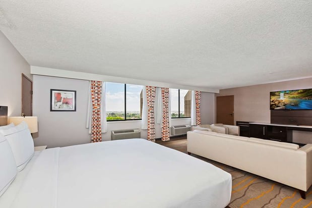 Images DoubleTree by Hilton Whittier Los Angeles