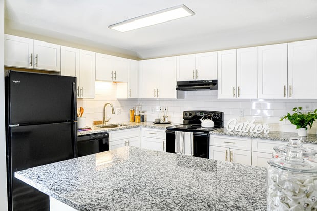 Images Corners at Holcomb Bridge