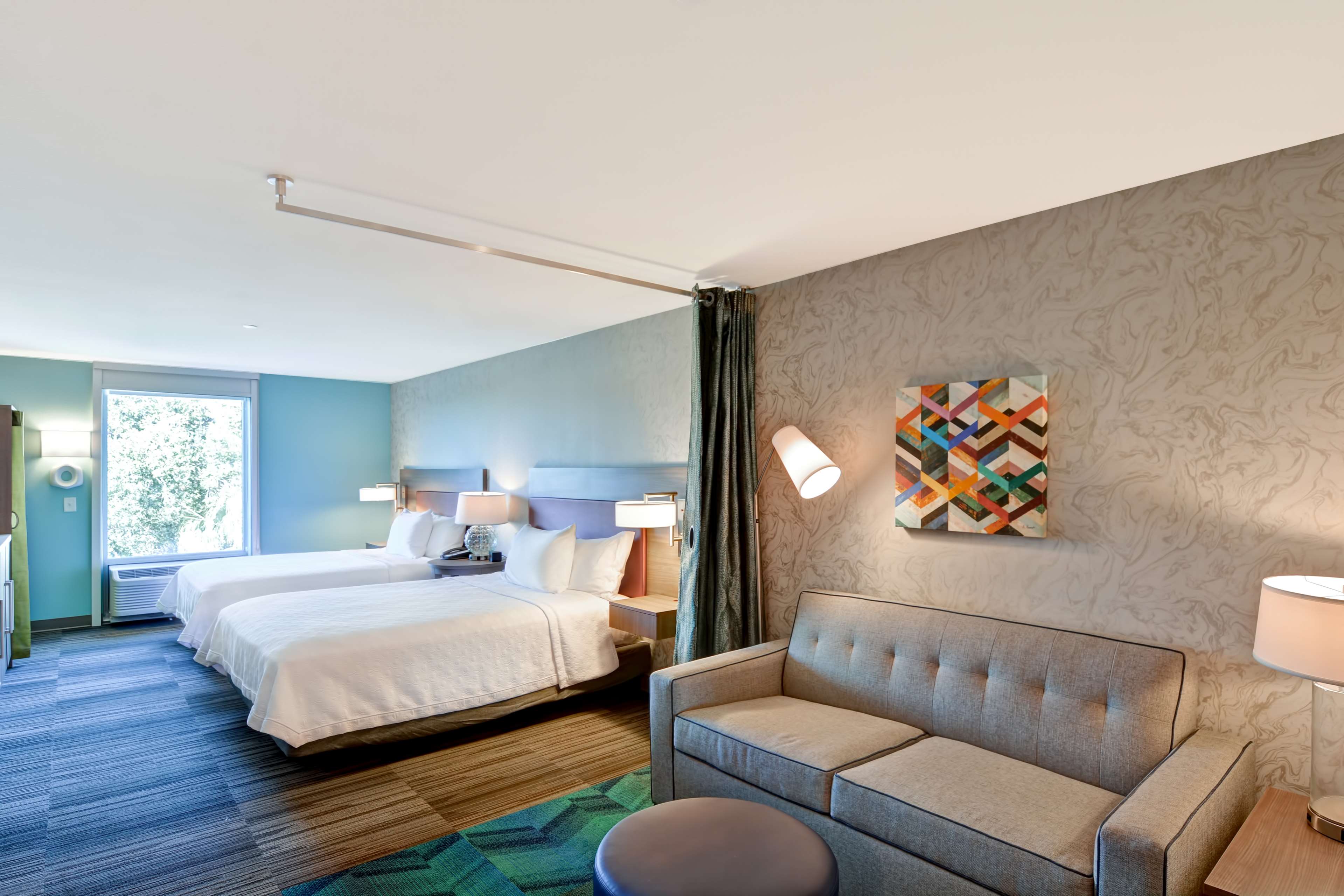 Guest room