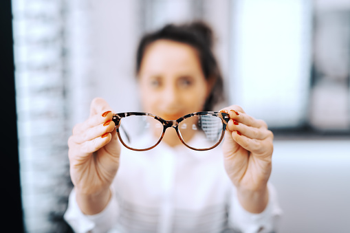 Images Fovéa Optométriste - Opticien Dollard-des-Ormeaux