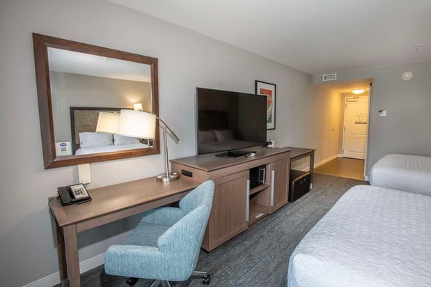 Images Hampton Inn & Suites Cincinnati / Kenwood