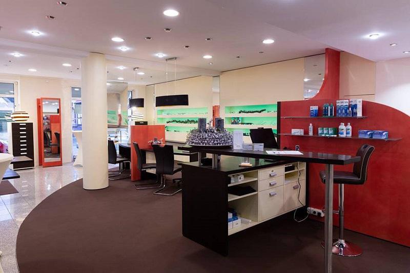 Hofgaarden United Optics, Eschenauer Hauptstrasse 21 in Eckental
