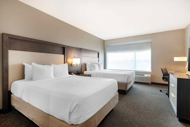 Images Best Western Plus Executive Residency Rigby's Water World Hotel