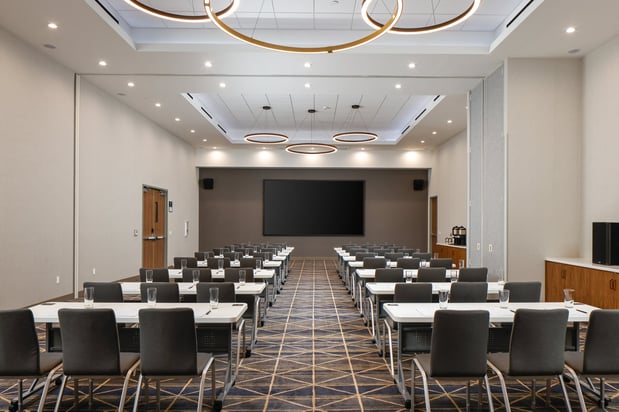 Images Holiday Inn & Suites Monterey Park - Los Angeles by IHG