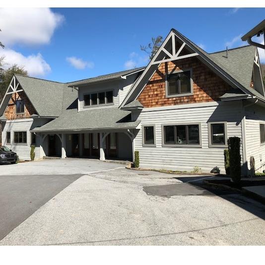 Cashiers Lake Storage