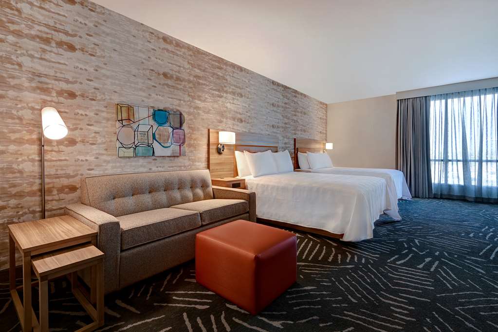 Guest room