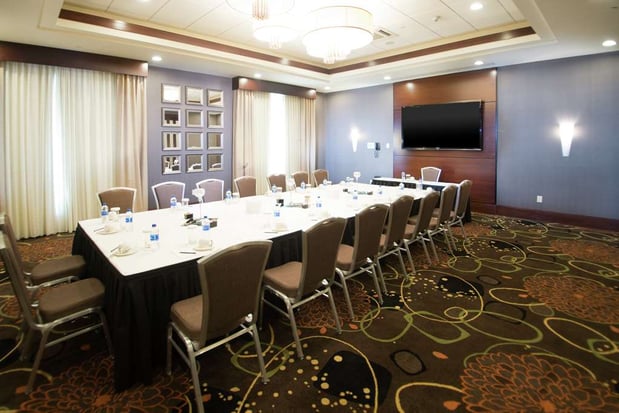 Images Embassy Suites by Hilton Fayetteville Fort Bragg