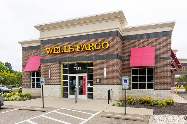 Images Wells Fargo Bank