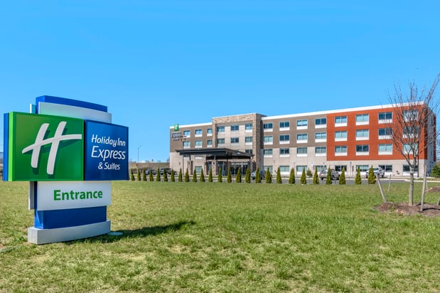 Images Holiday Inn Express & Suites Carlisle Southwest – I-81 by IHG