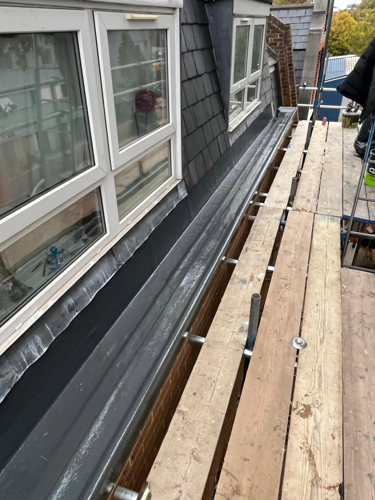 Images Stars Roofing Ltd