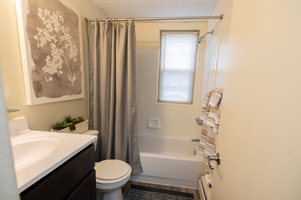 Images Loch Bend Apartments