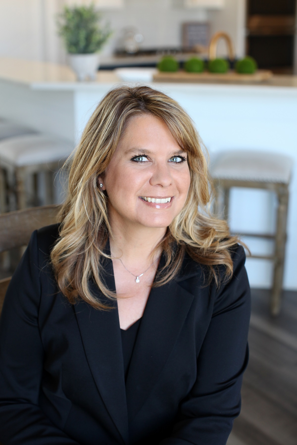 Vicki Tyne, REALTOR®, Baird & Warner Real Estate