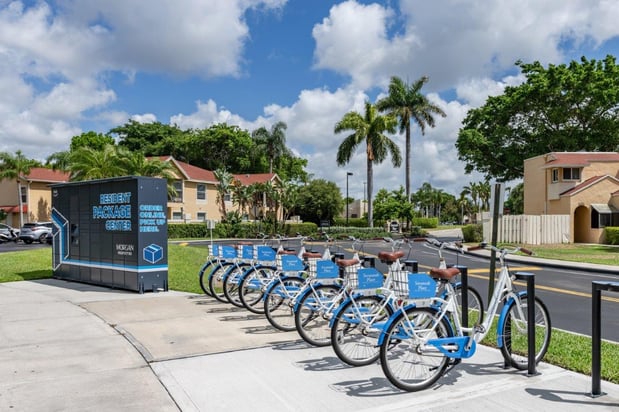 Images Savannah Place Apartments & Townhomes